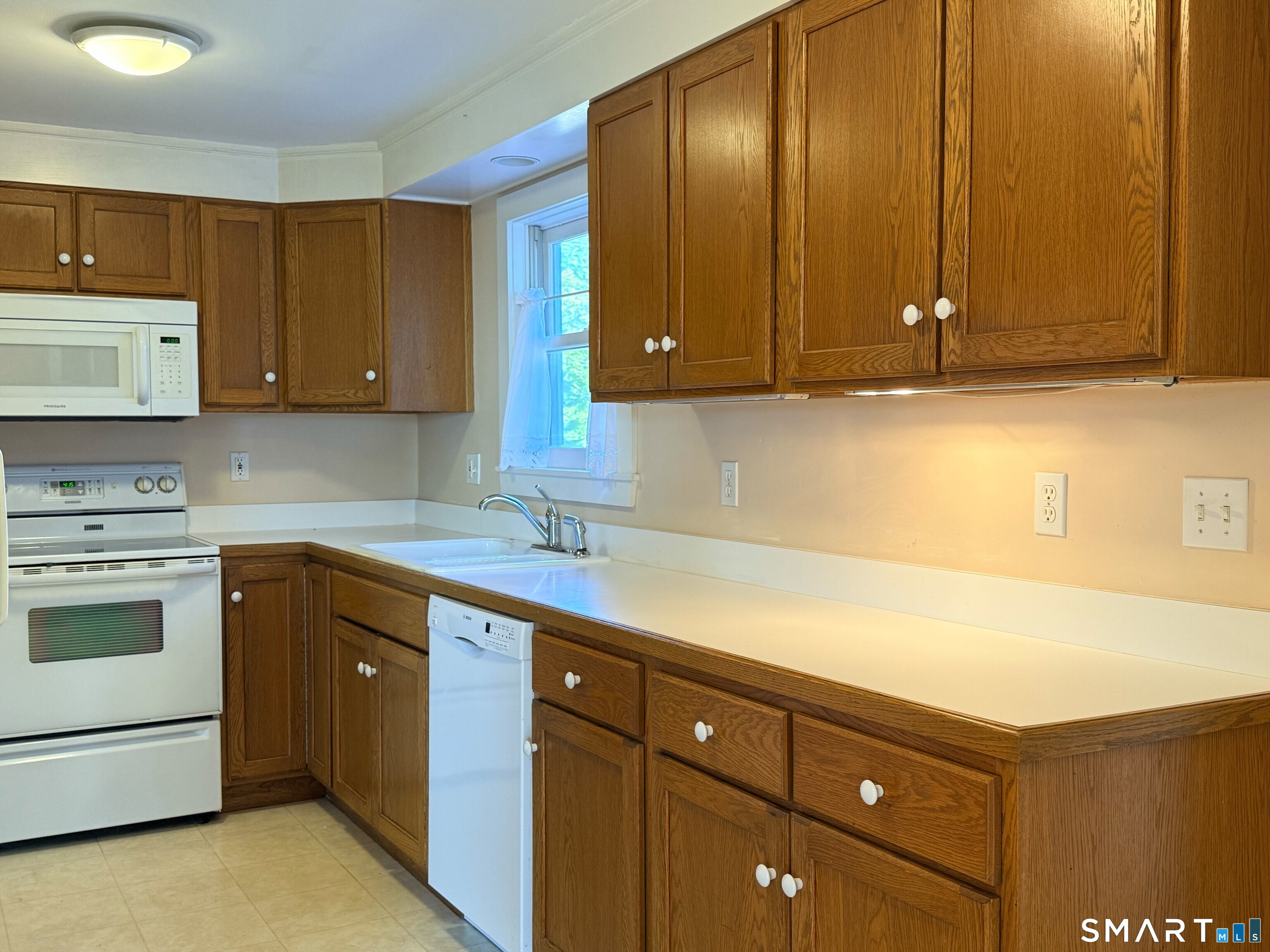 17-19 Wallace Road Branford CT 06405