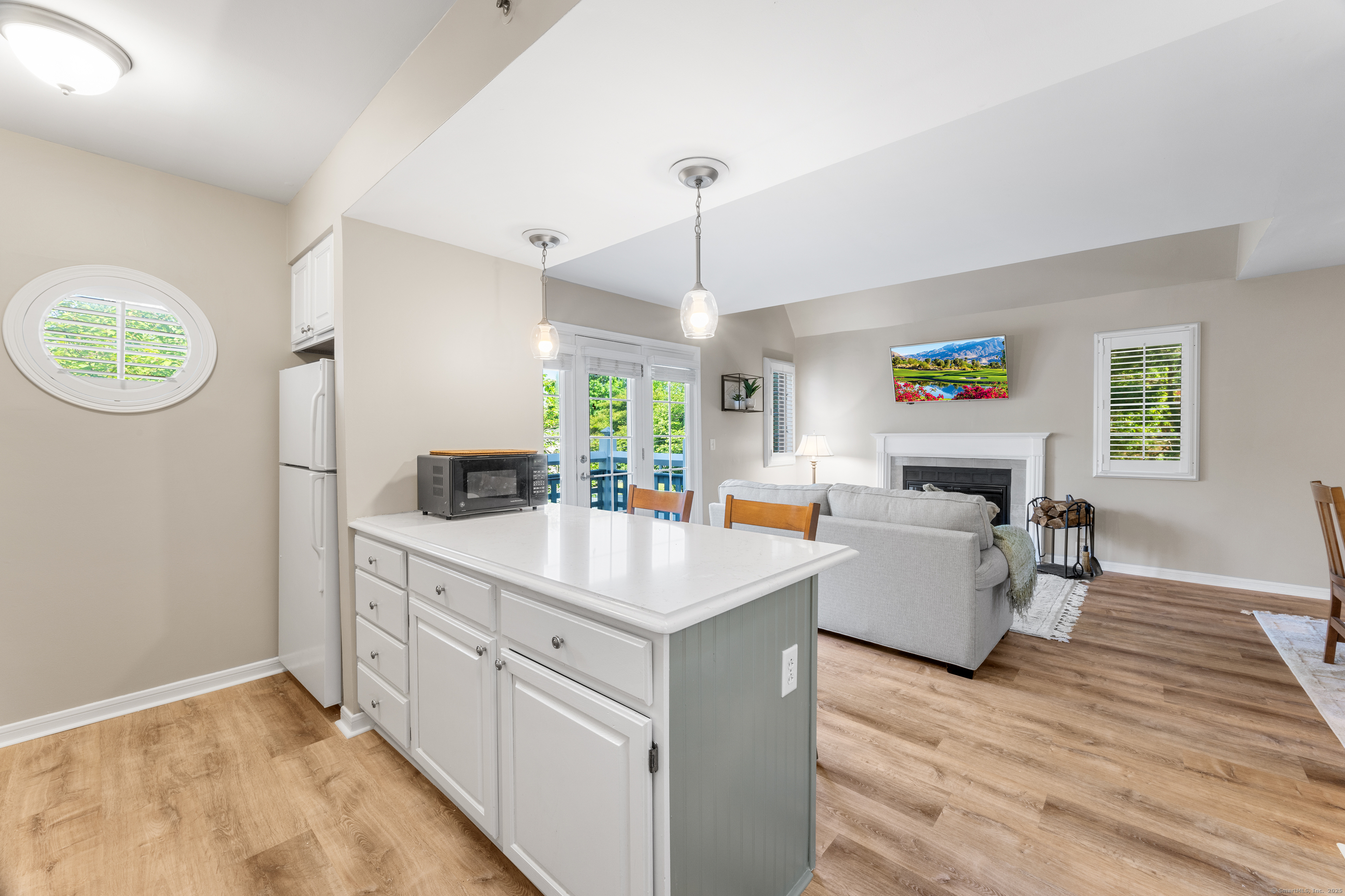 2124 Old Pond Lane Norwich CT 06360