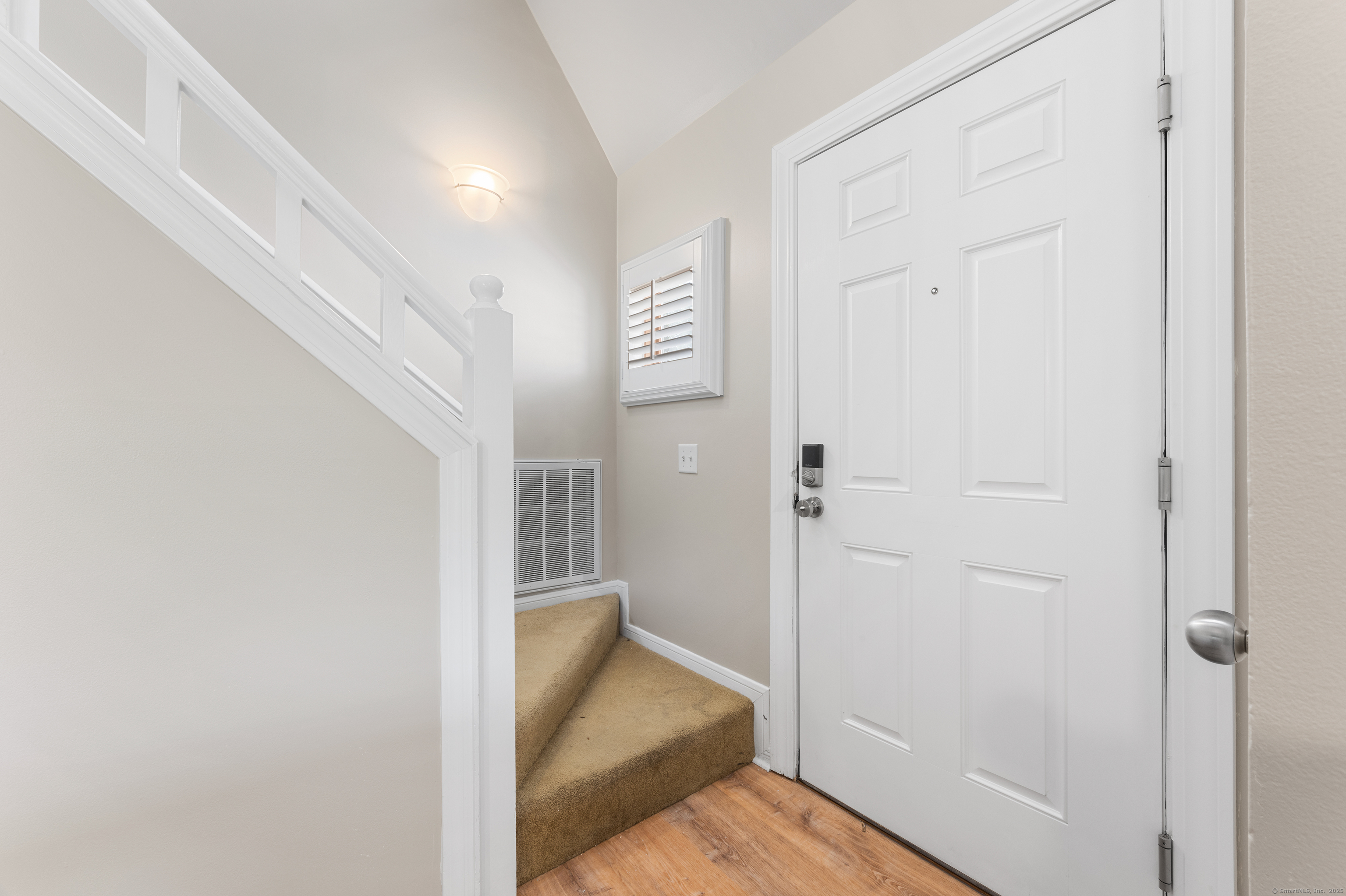 2124 Old Pond Lane Norwich CT 06360