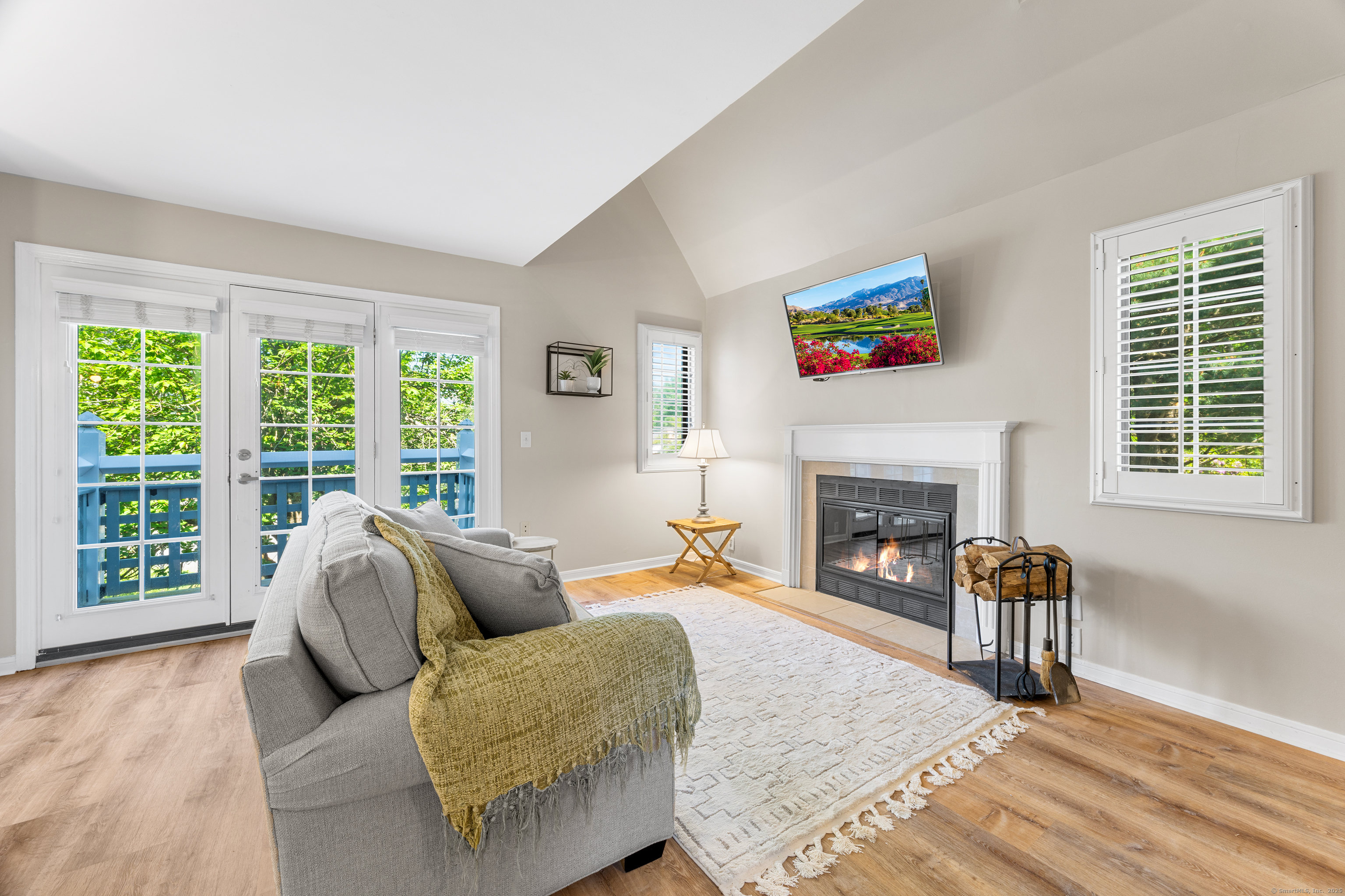 2124 Old Pond Lane Norwich CT 06360