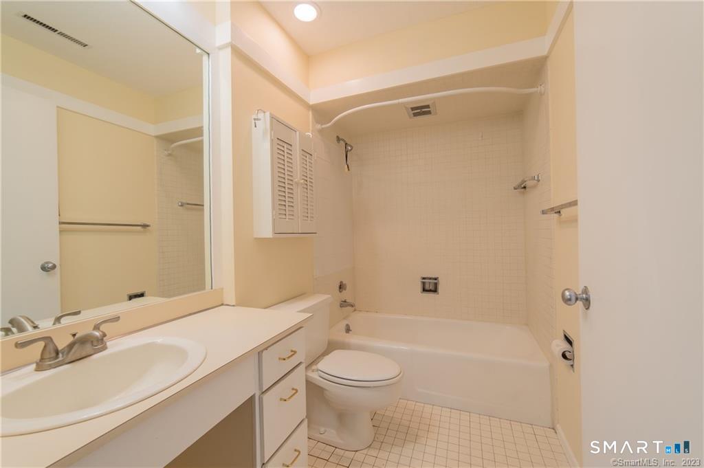140 Woodvale Drive Southbury CT 06488