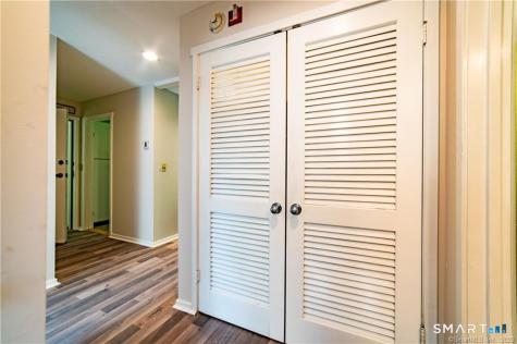 140 Woodvale Drive Southbury CT 06488