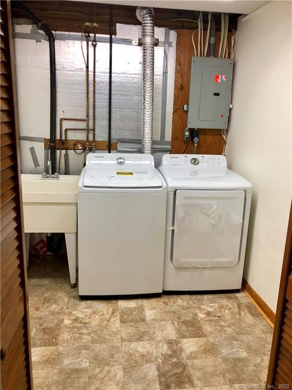 1101 Mill Pond Drive South Windsor CT 06074