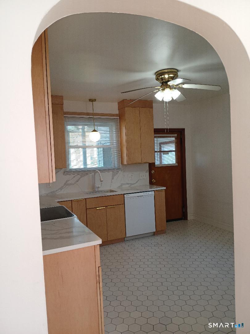 16 Church Street East Haven CT 06512