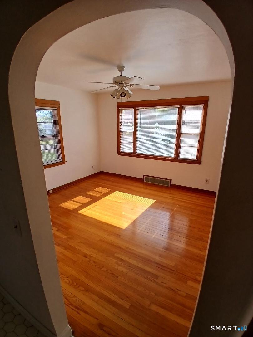 16 Church Street East Haven CT 06512
