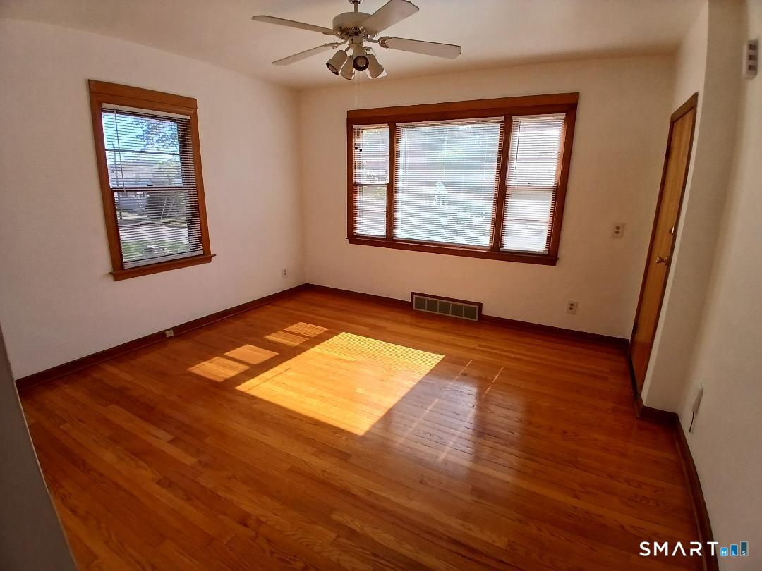 16 Church Street East Haven CT 06512