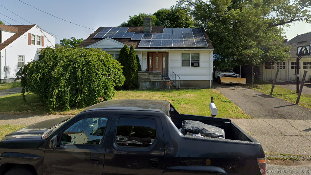 325 Pasadena Place Bridgeport CT 06610
