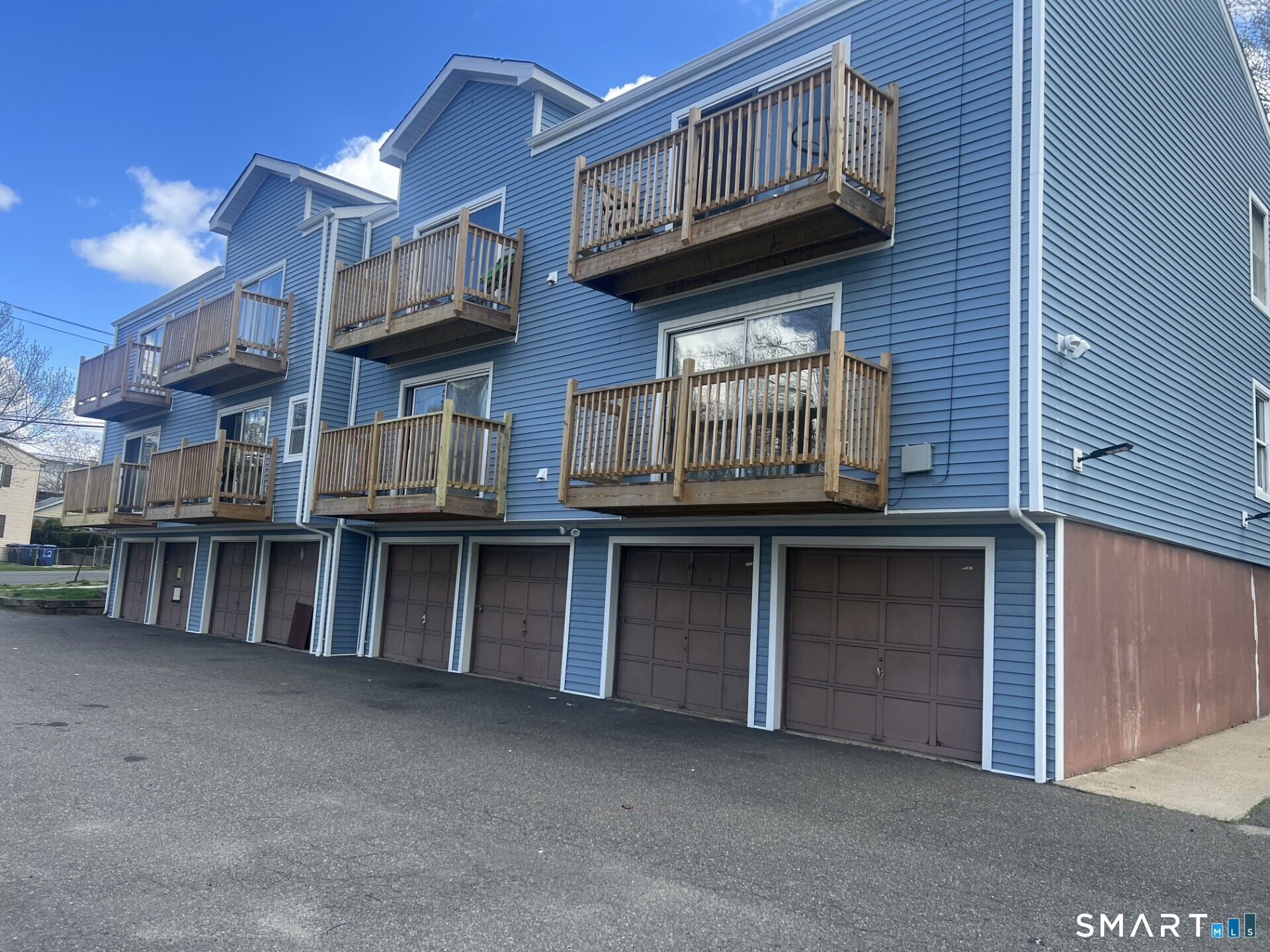 1079 Ella T Grasso Boulevard New Haven CT 06511