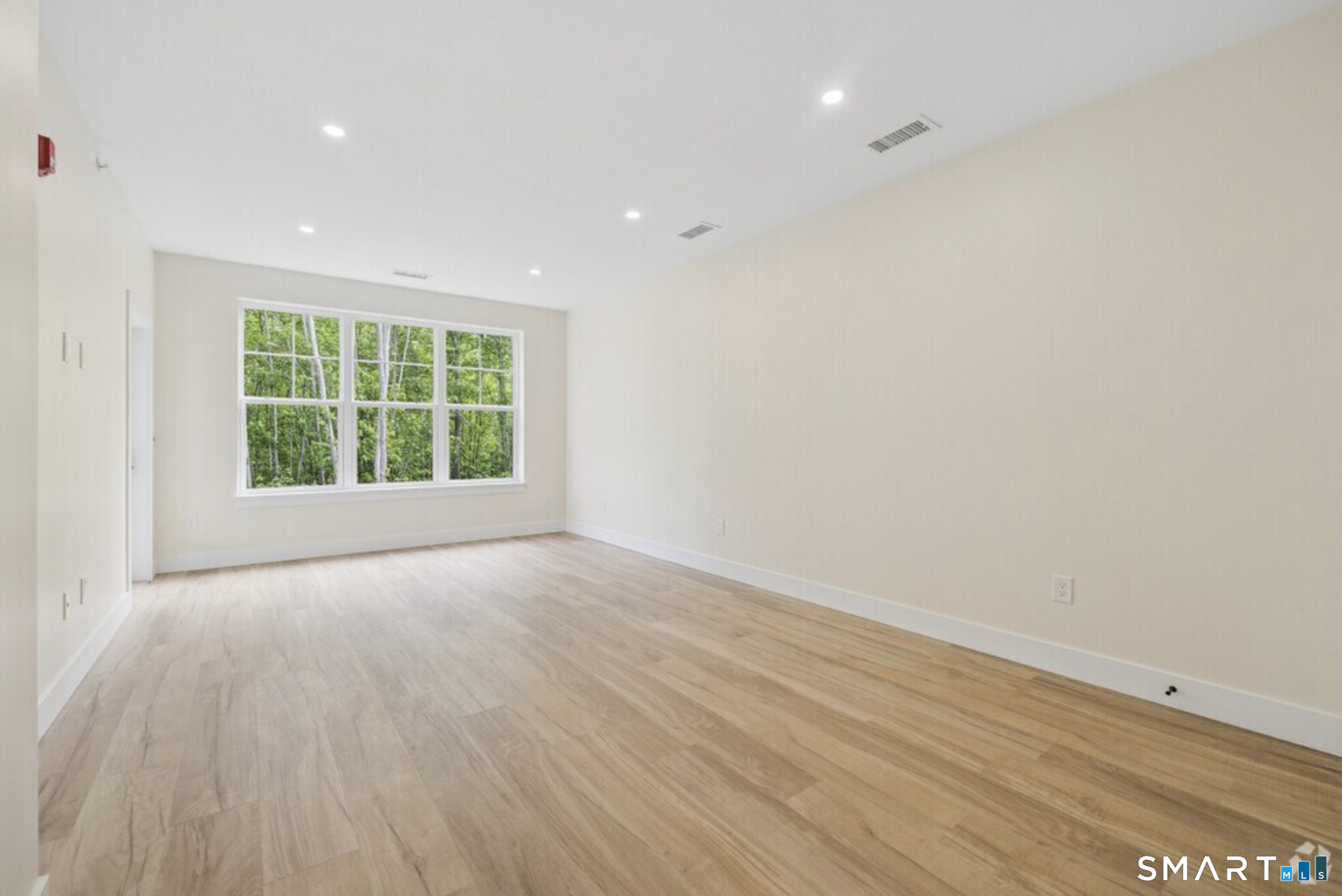 220 East Road Meriden CT 06450