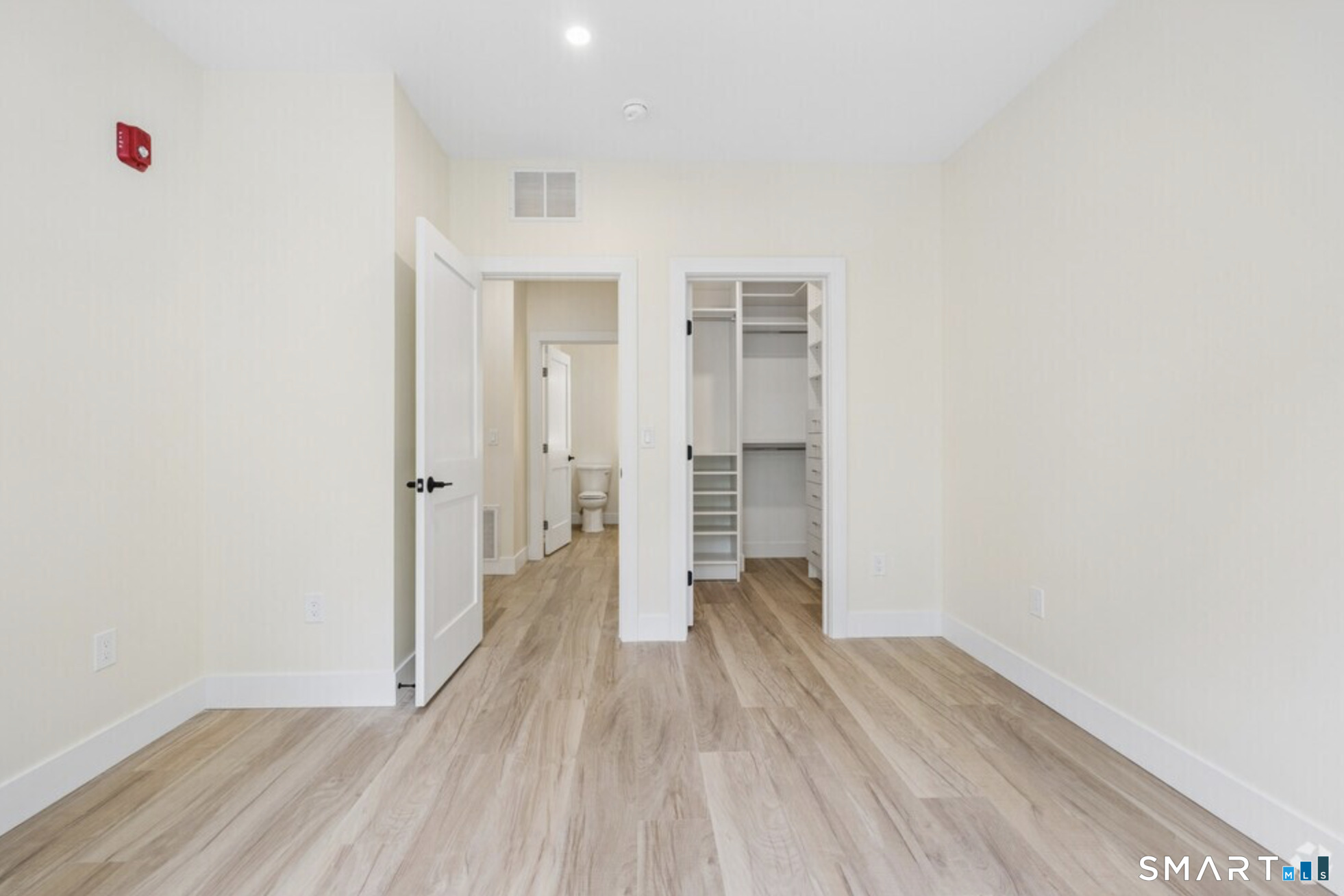 220 East Road Meriden CT 06450