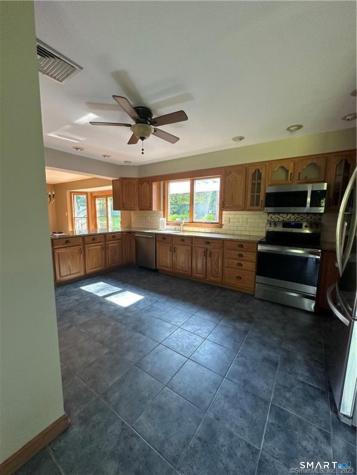 350 Bell Street Middletown CT 06457