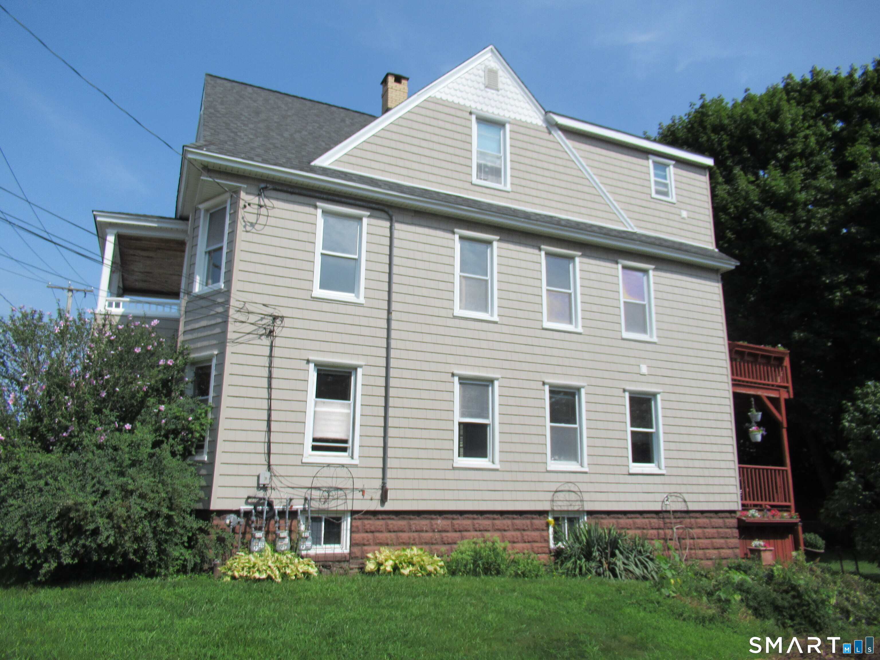 112 Bennett Street Bridgeport CT 06605