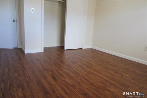 26 Elmview Circle Waterbury CT 06708