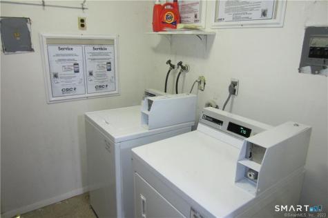 26 Elmview Circle Waterbury CT 06708