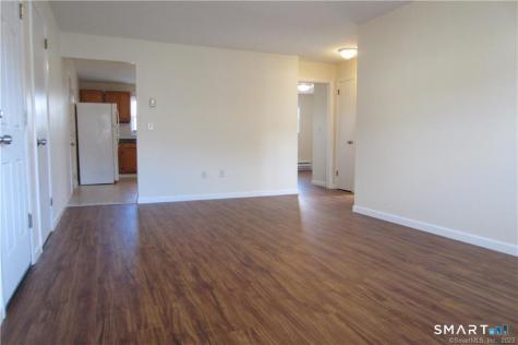 26 Elmview Circle Waterbury CT 06708
