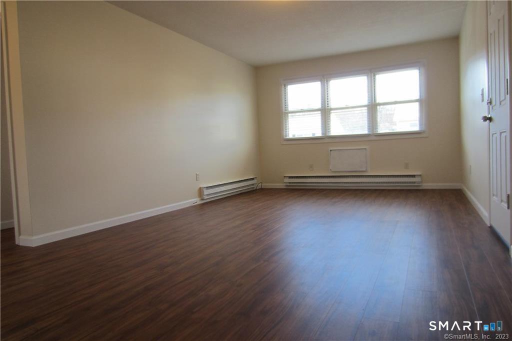 26 Elmview Circle Waterbury CT 06708