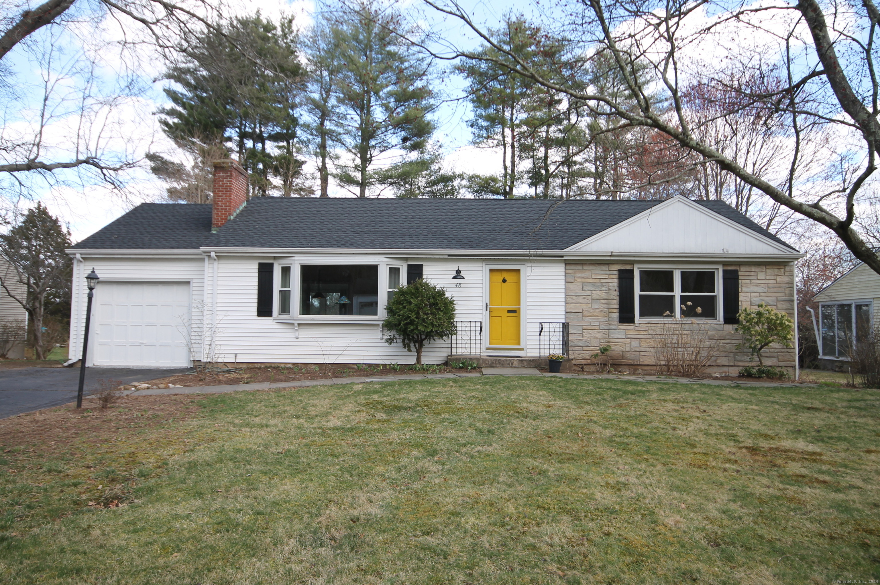 48 Meadow Farms Road West Hartford CT 06107