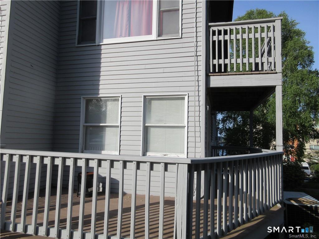271 Pequot Avenue New London CT 06320