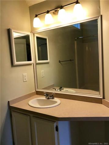 50 River Colony Guilford CT 06437