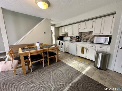 50 River Colony Guilford CT 06437