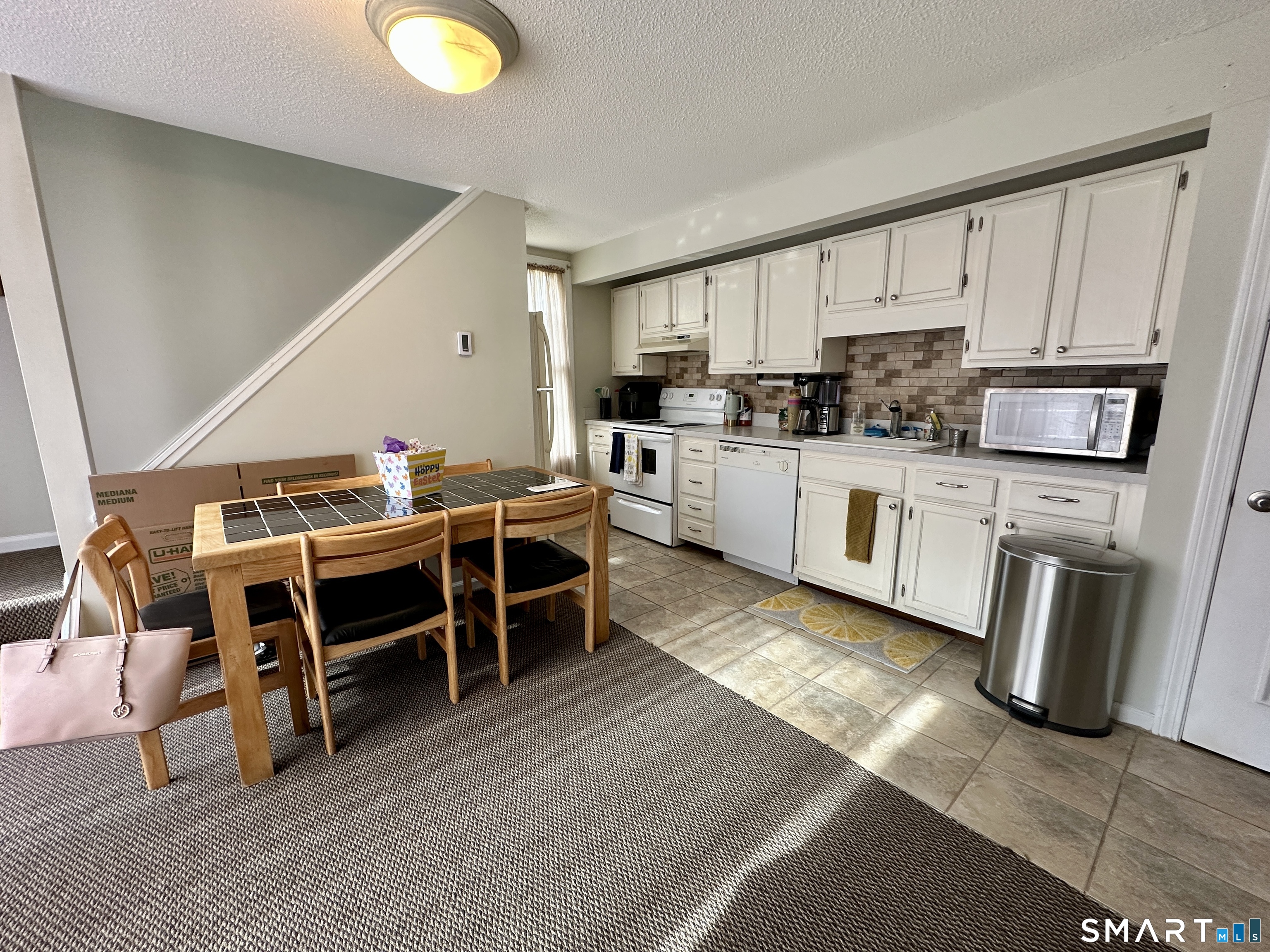 50 River Colony Guilford CT 06437