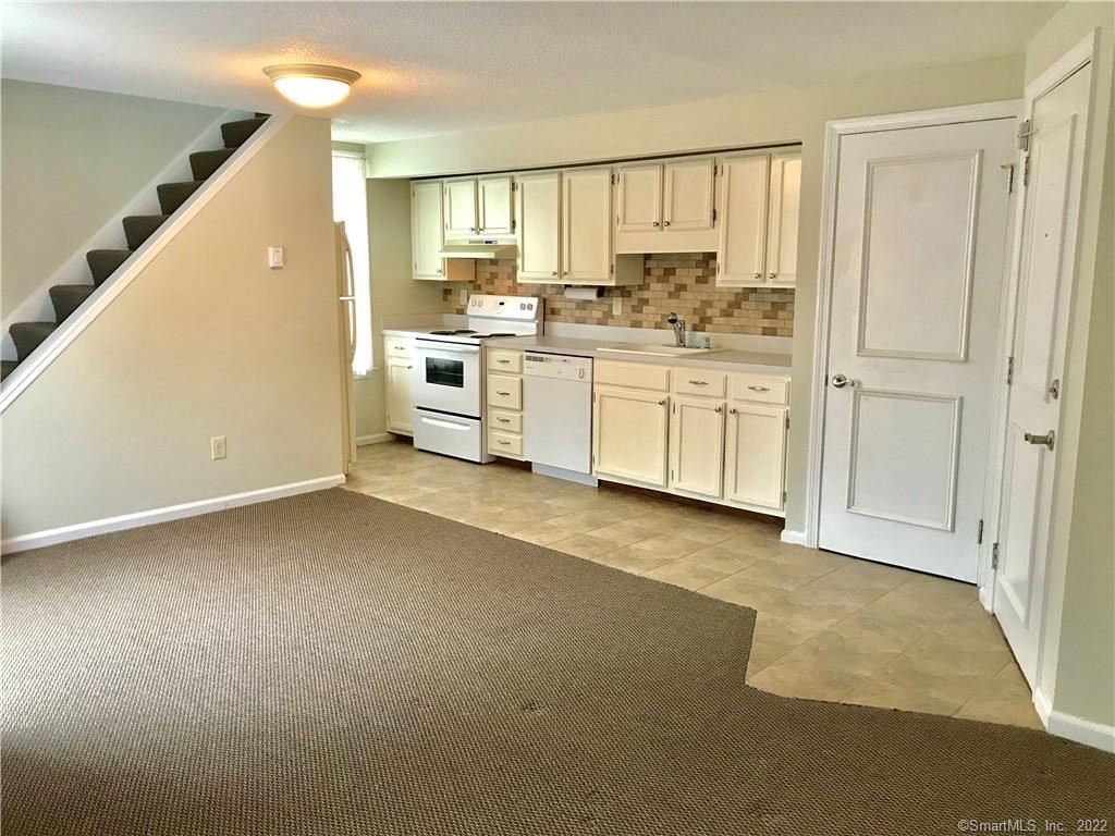 50 River Colony Guilford CT 06437
