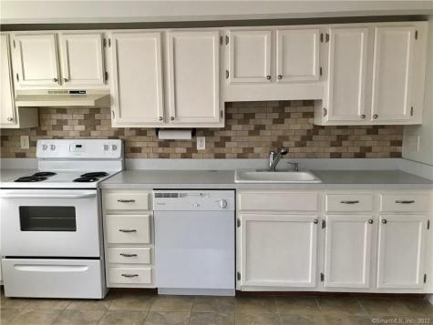 50 River Colony Guilford CT 06437