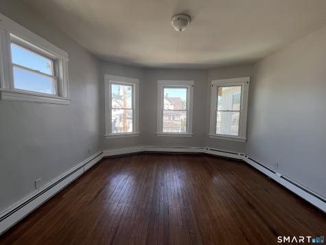 31-33 Hillhouse Avenue Bridgeport CT 06606