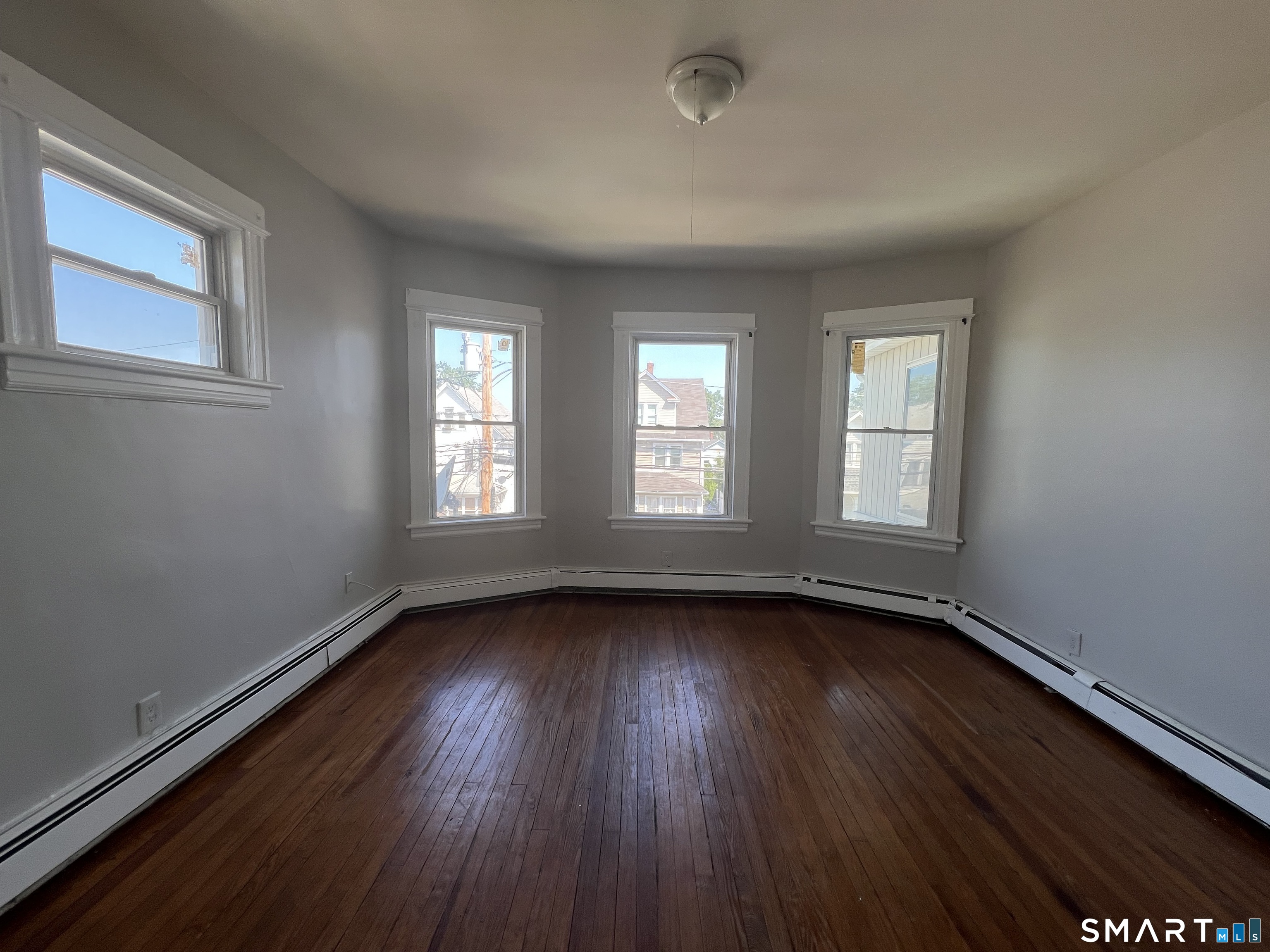 31-33 Hillhouse Avenue Bridgeport CT 06606