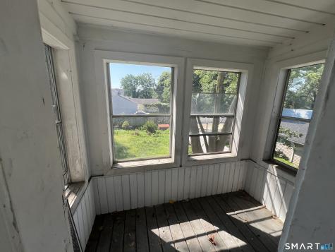 31-33 Hillhouse Avenue Bridgeport CT 06606