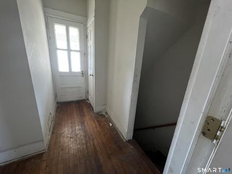 31-33 Hillhouse Avenue Bridgeport CT 06606