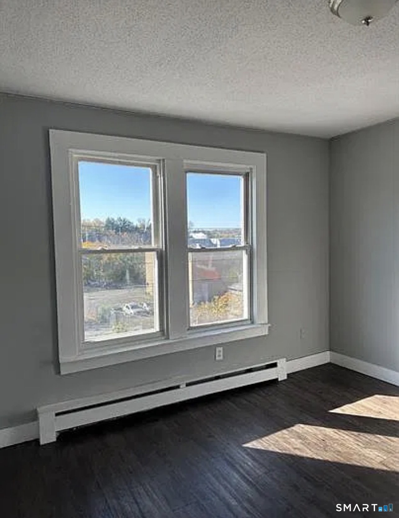 669 East Main Street Waterbury CT 06702