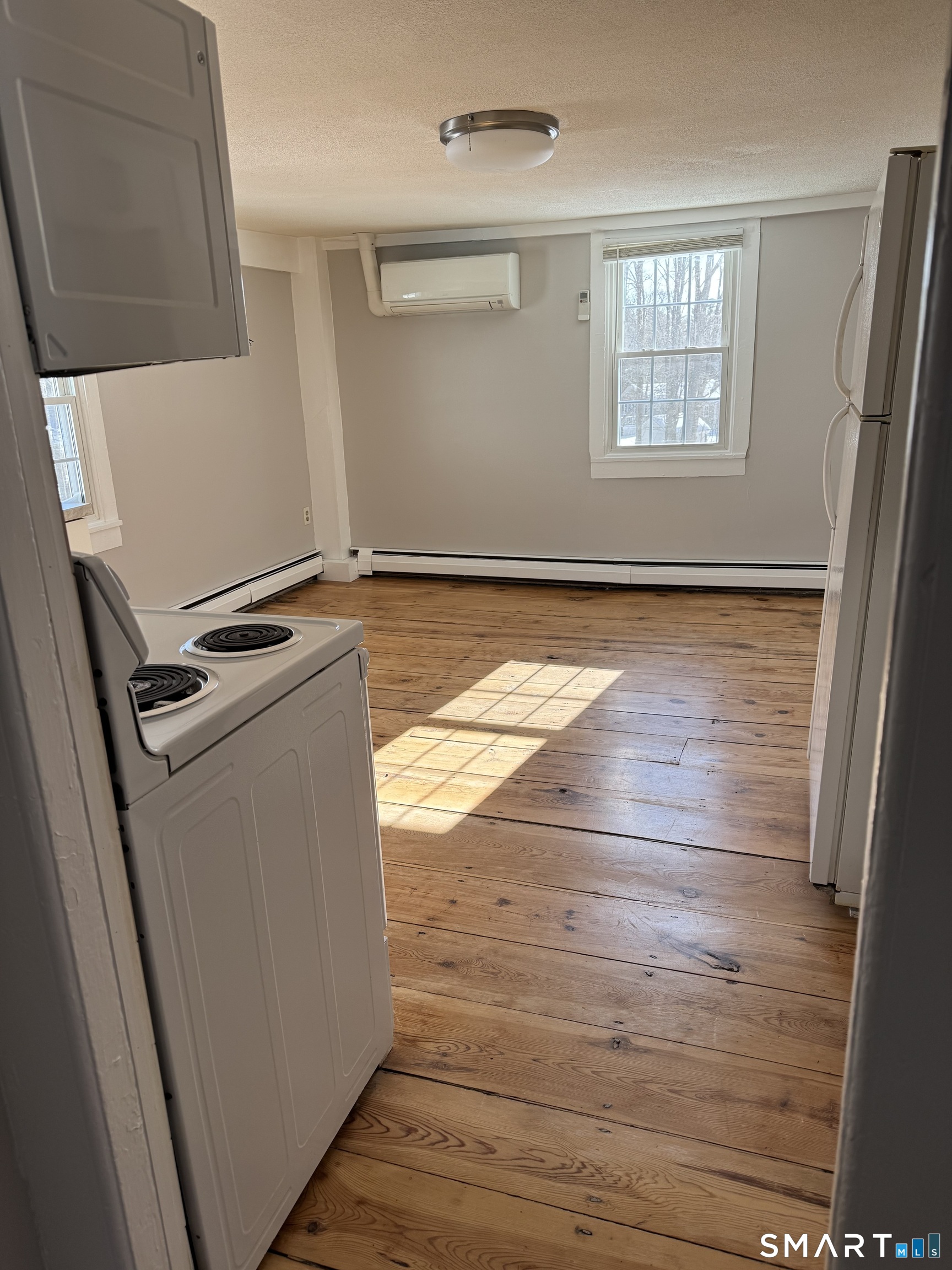 8 Alto Road Burlington CT 06013