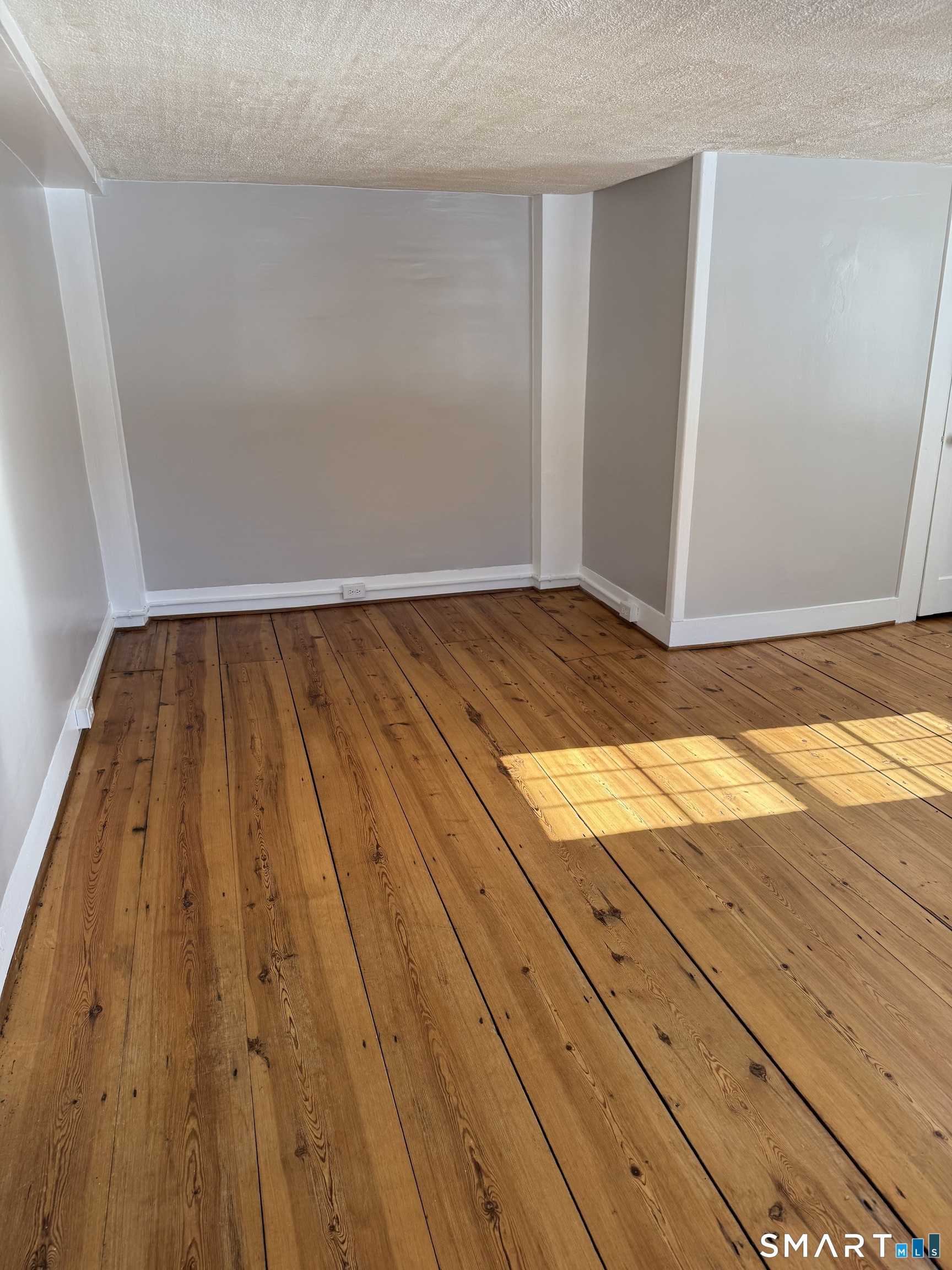 8 Alto Road Burlington CT 06013