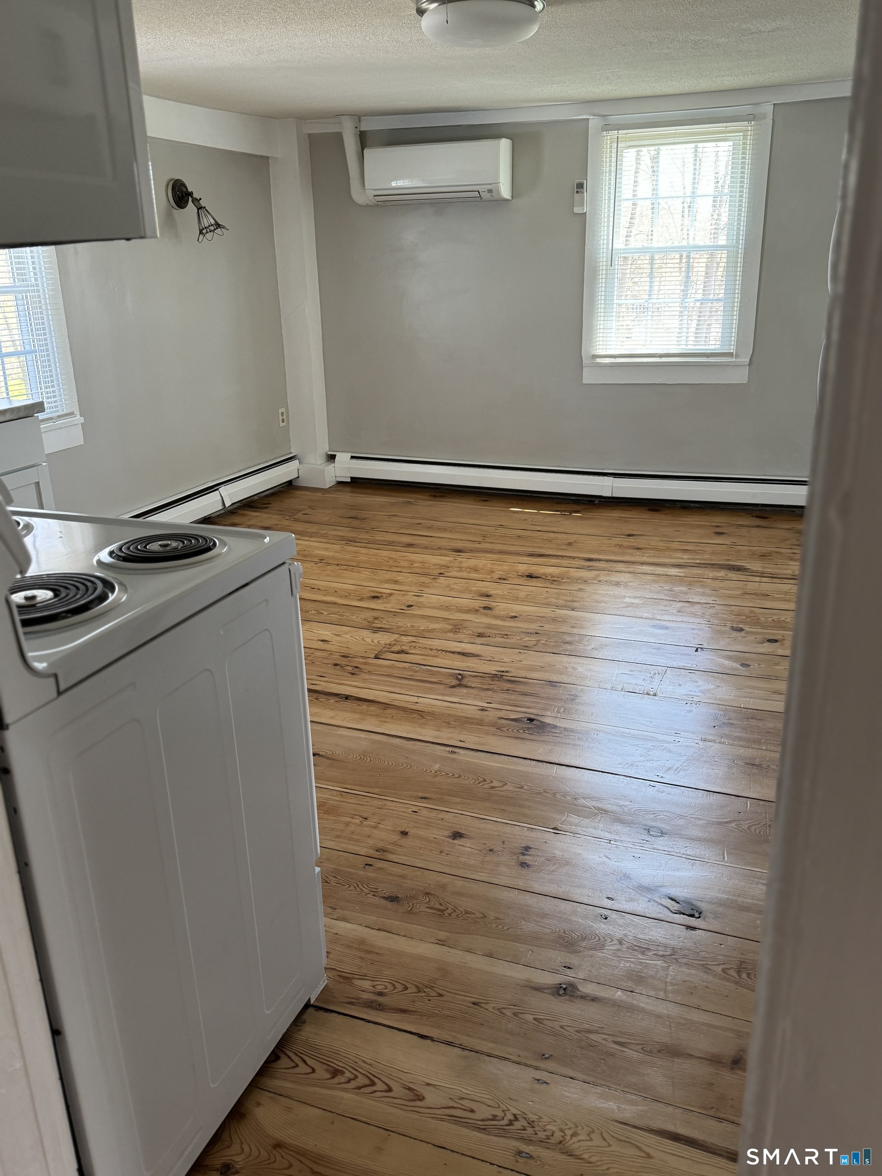 8 Alto Road Burlington CT 06013