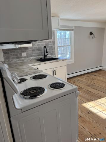 8 Alto Road Burlington CT 06013