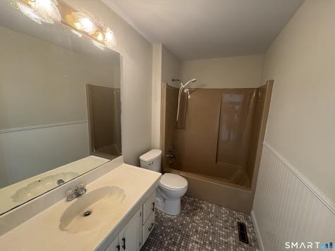330 Short Beach Road East Haven CT 06512