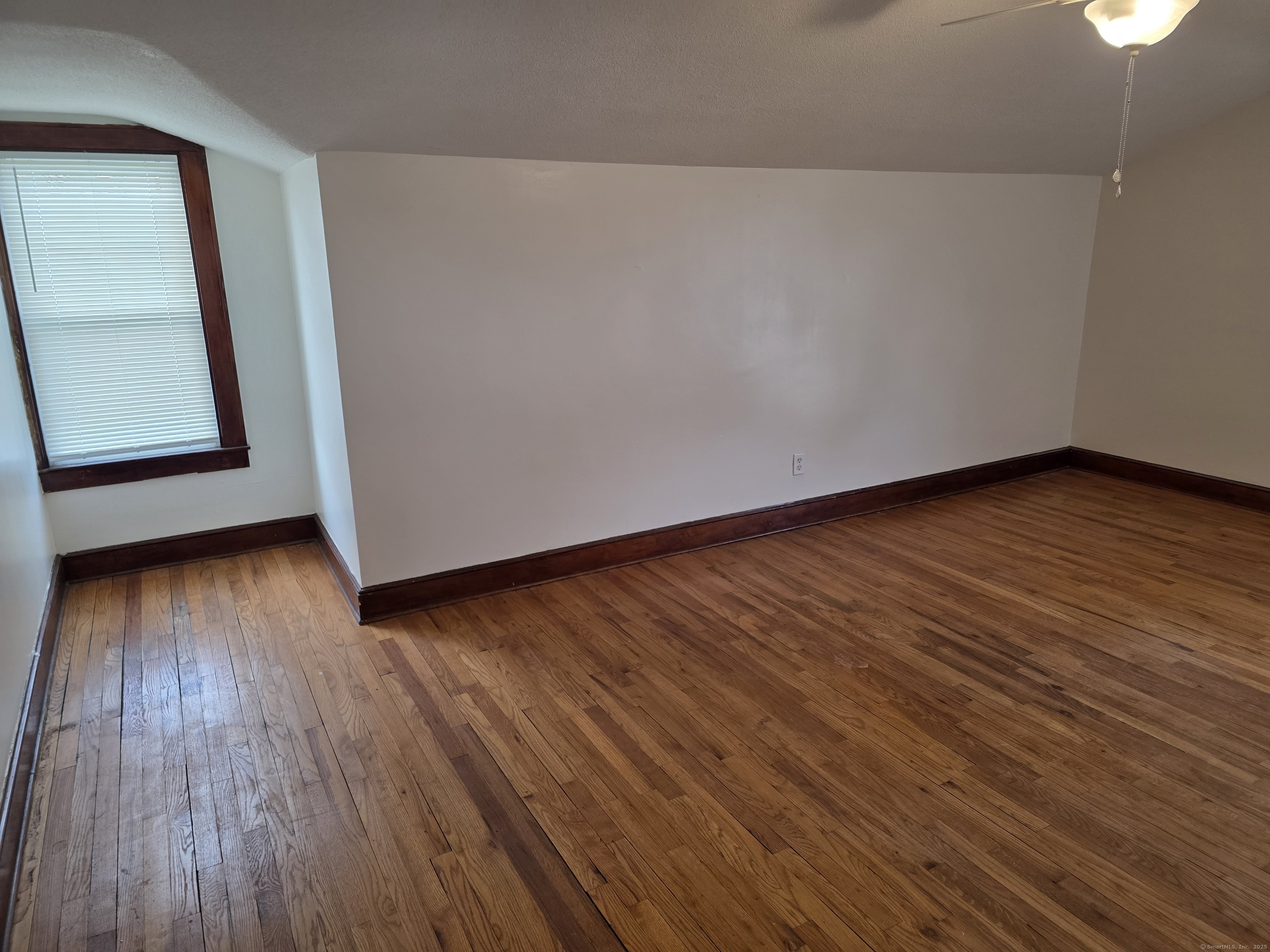 105 1/2 Windsor Street Enfield CT 06082