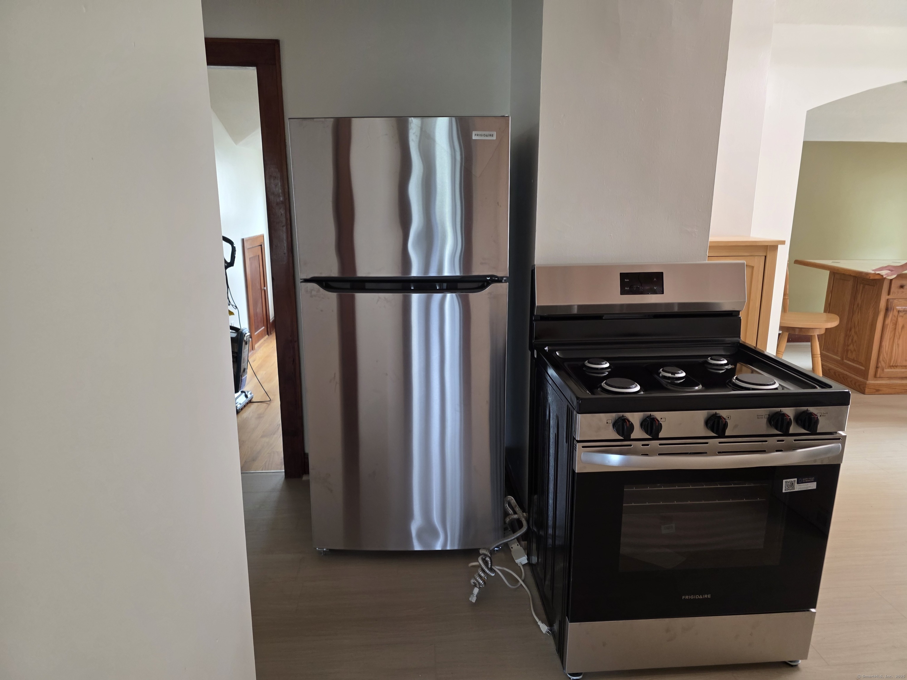 105 1/2 Windsor Street Enfield CT 06082