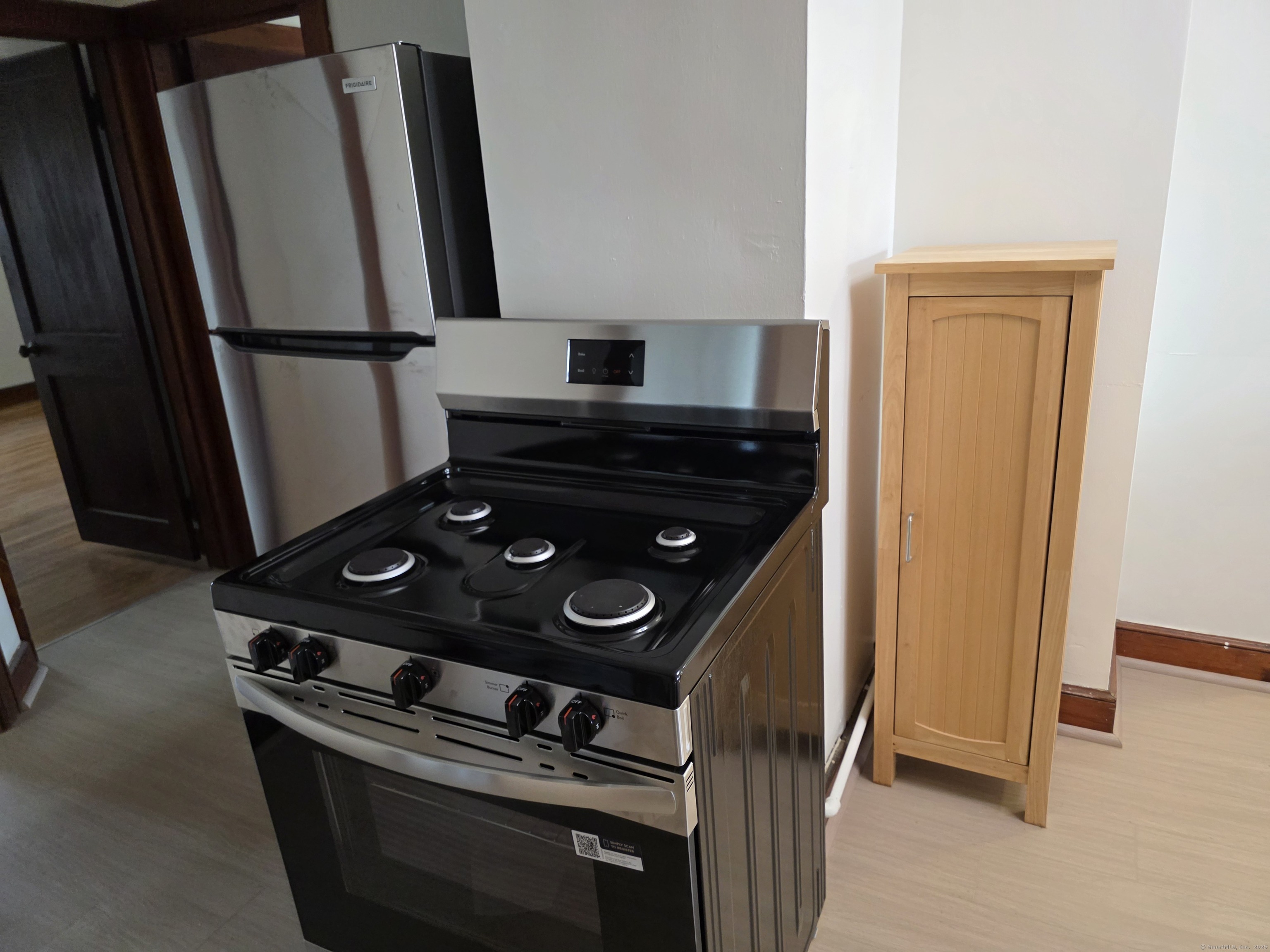105 1/2 Windsor Street Enfield CT 06082