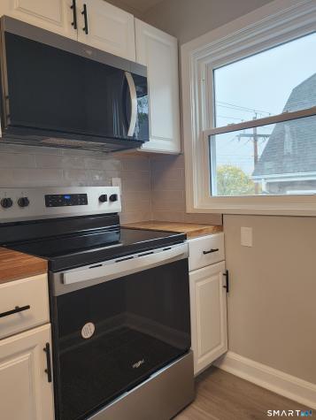 17 Shoreham Terrace Fairfield CT 06824