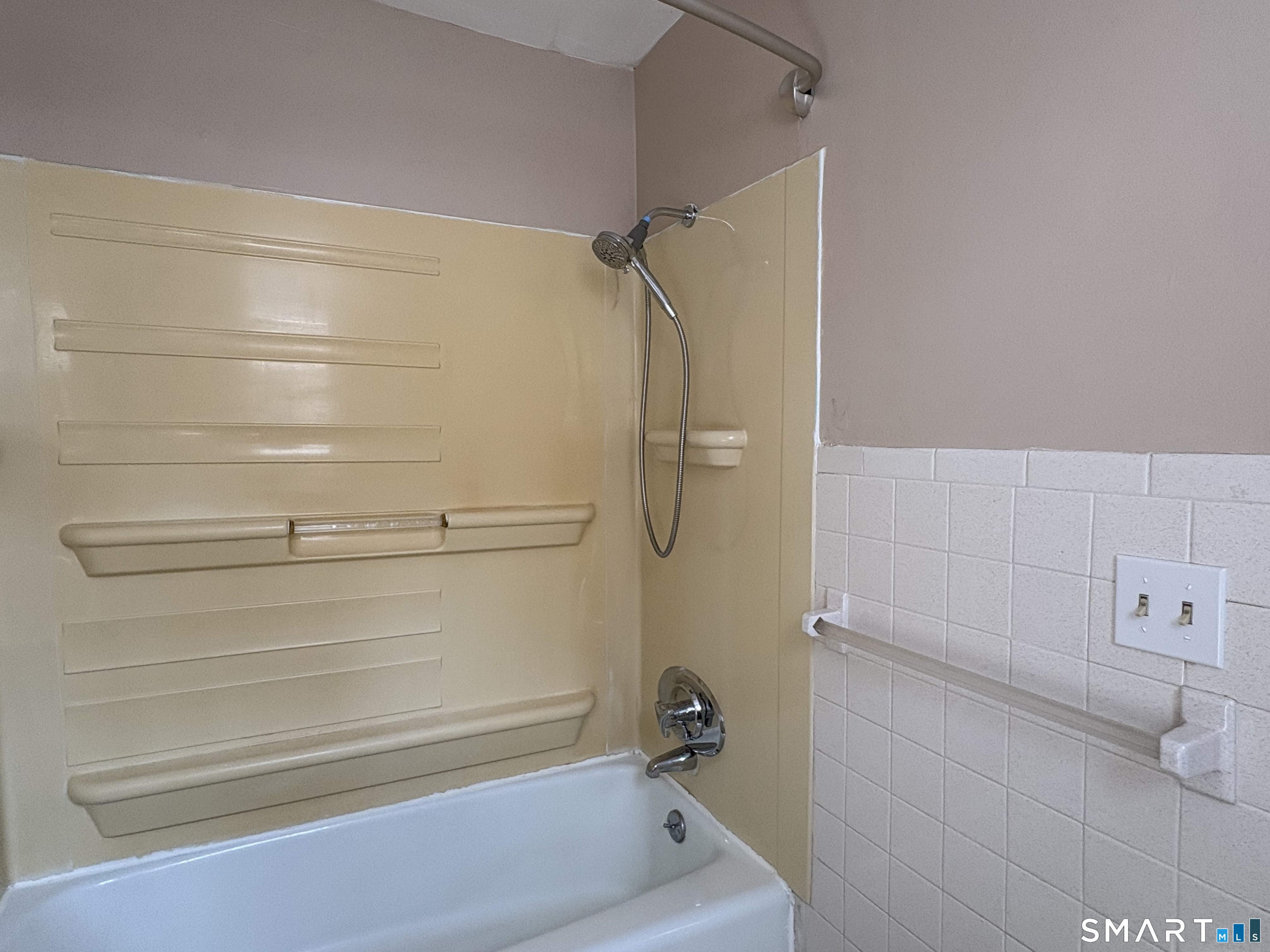 60 Lake Street Middletown CT 06457