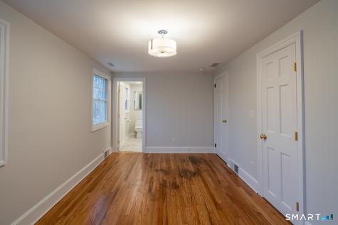 1005 Smith Ridge Road New Canaan CT 06840