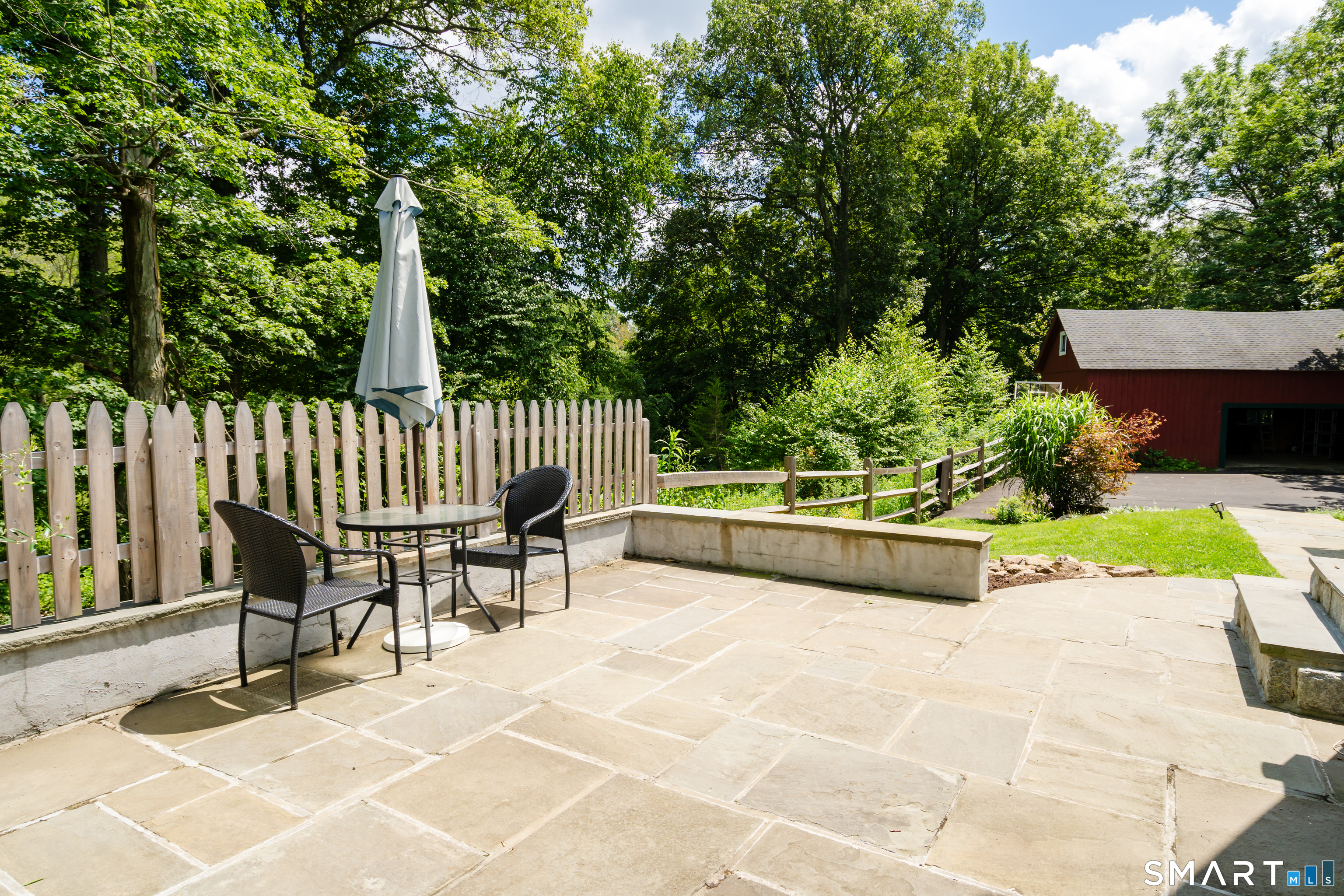 1005 Smith Ridge Road New Canaan CT 06840