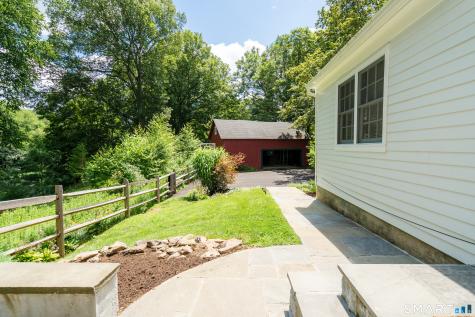 1005 Smith Ridge Road New Canaan CT 06840