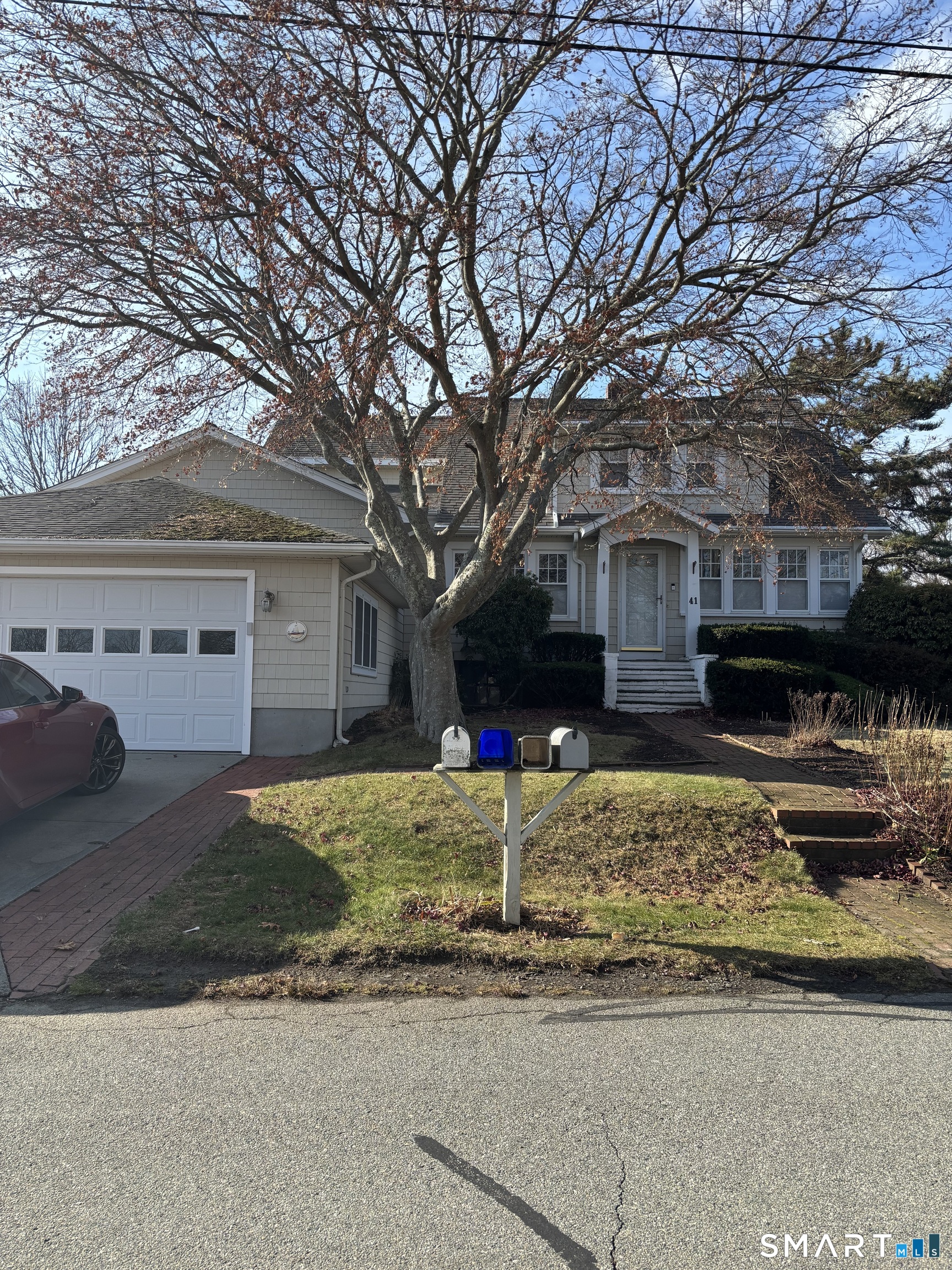 41 Sunrise Avenue East Lyme CT 06357