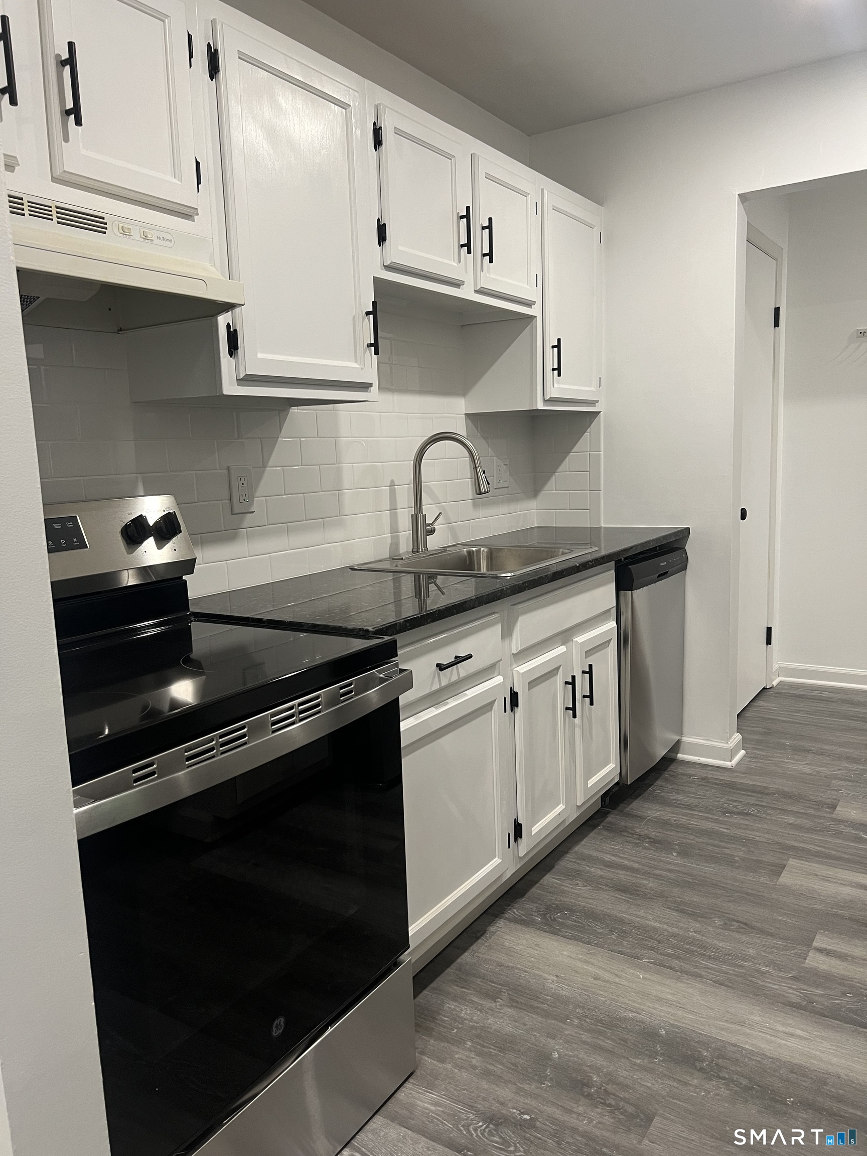3004 Madison Avenue Bridgeport CT 06606