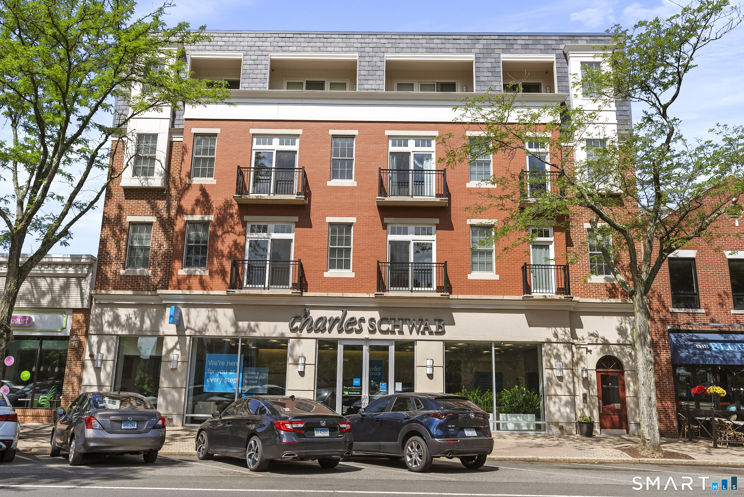 11 South Main Street West Hartford CT 06107