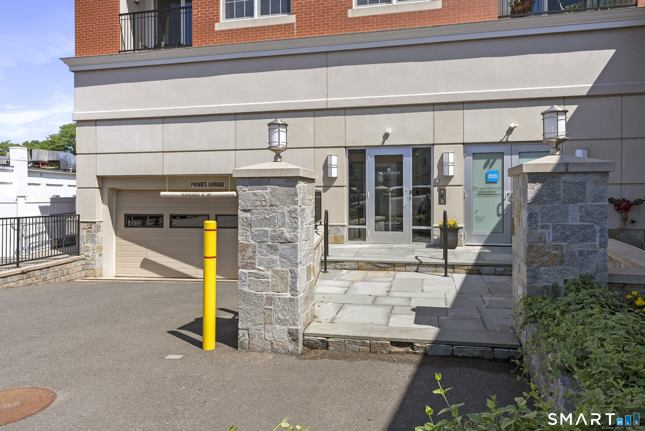 11 South Main Street West Hartford CT 06107