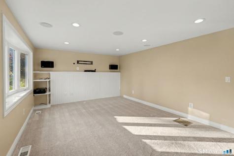 142 North Taylor Avenue Norwalk CT 06854